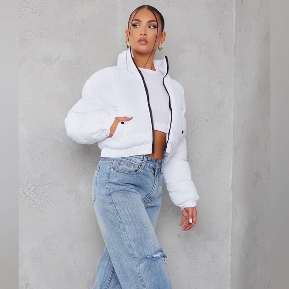 Used off white PrettyLittleThing short coat size women’s 4
